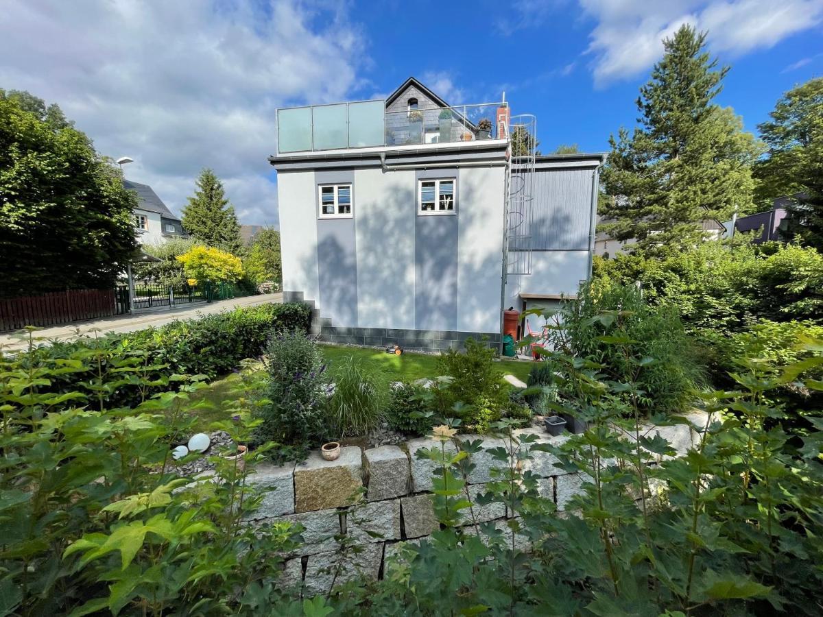Ferienhaus Villa Adelsberg Mit Dachterrasse In Zentraler Lage Fuer Bis Zu 10 Personen Κέμνιτς Εξωτερικό φωτογραφία