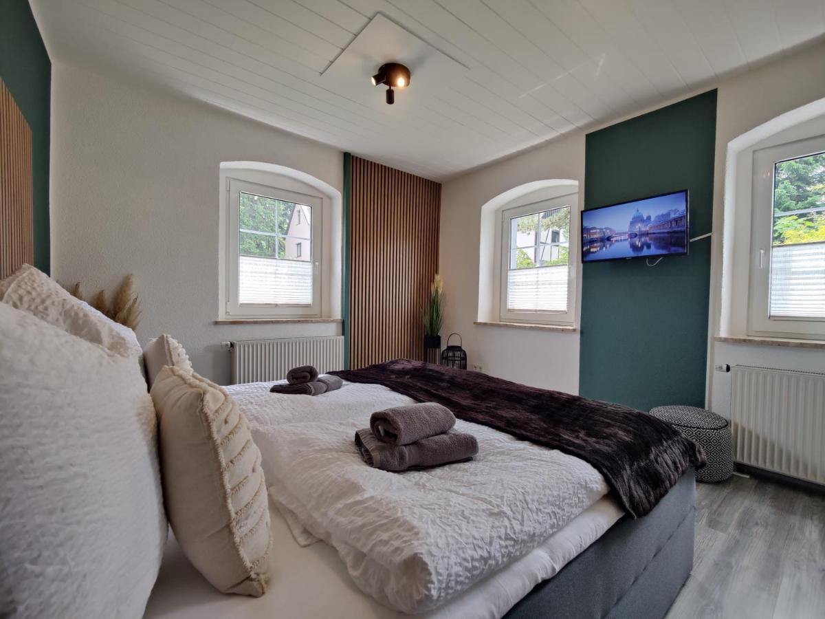 Ferienhaus Villa Adelsberg Mit Dachterrasse In Zentraler Lage Fuer Bis Zu 10 Personen Κέμνιτς Εξωτερικό φωτογραφία